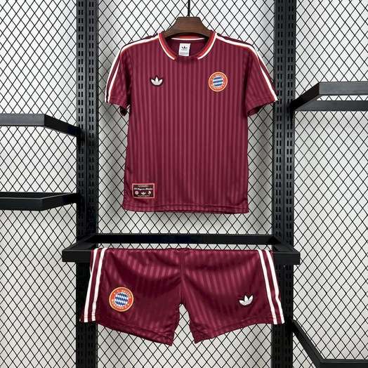 25-26 Bayern Munich Terrace Icons Kids Kit