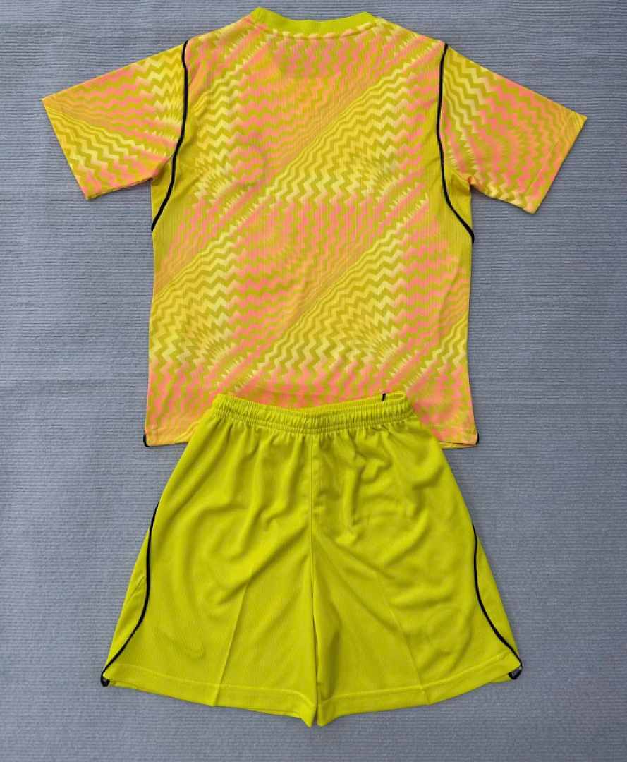 2026/27 Inter Milan Yellow Goalkeeper Kids Kit Soccer Jersey 16-28
