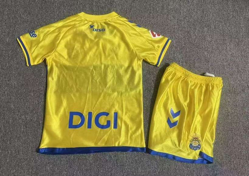 2026/27 Las Palmas Home Kids Kit Soccer Jersey Size 16-28