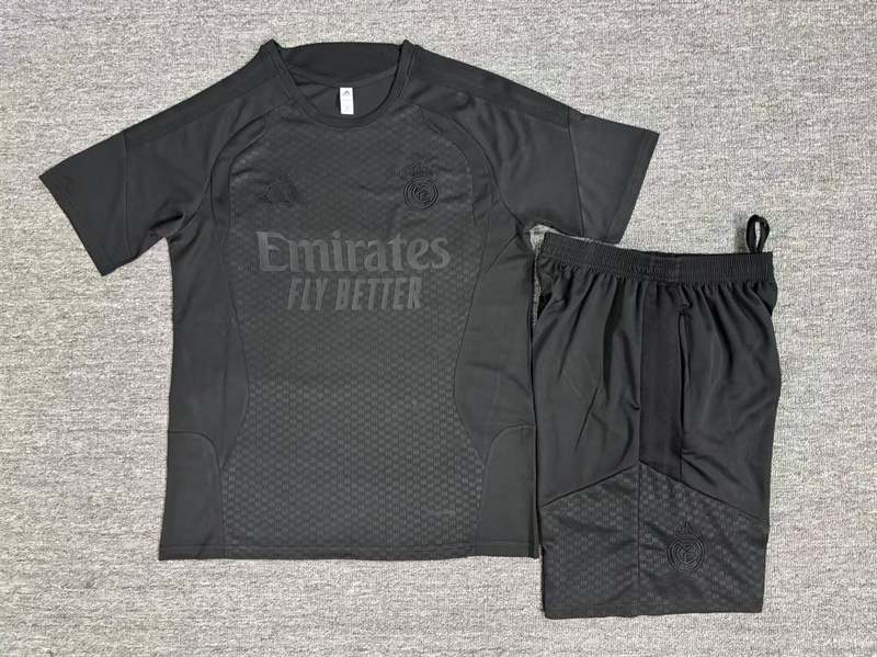2026/27 Real Madrid All Black Training Kids Kit Jerseys Size 16-28