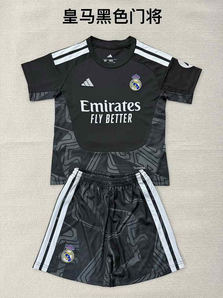2026/27 Real Madrid Black Goalkeeper Kids Kit Jerseys Size 16-28
