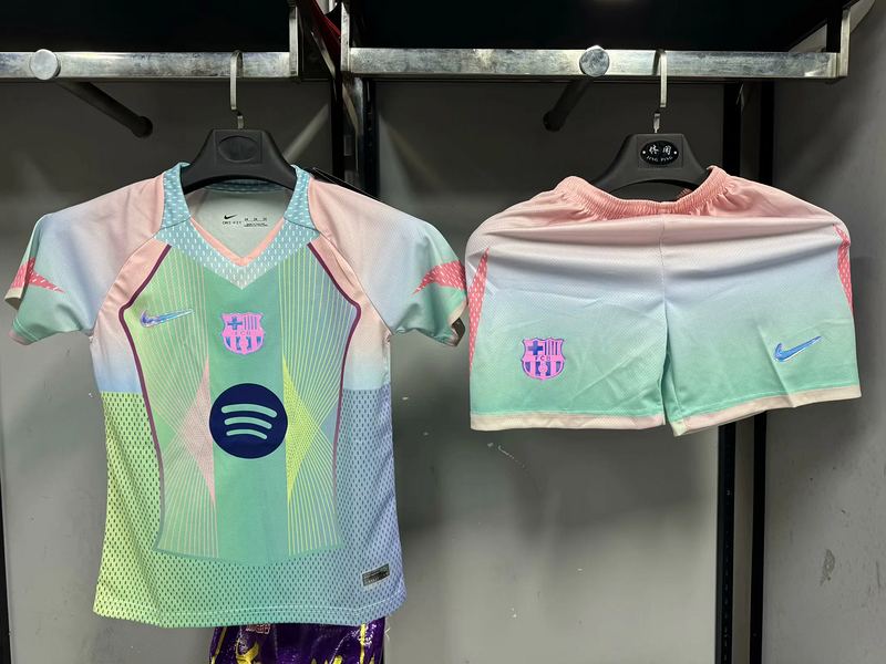 25-26 BAR blue and pink special kid kit