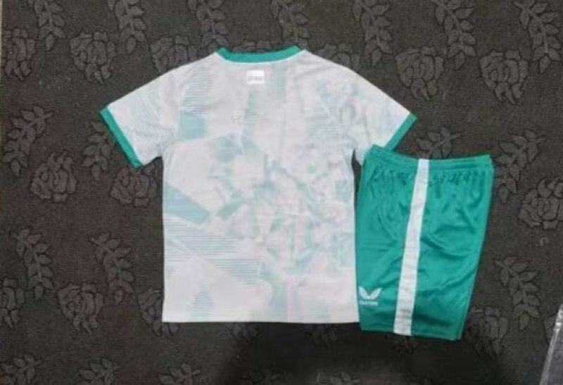 25-26 Ireland Away Kid kit