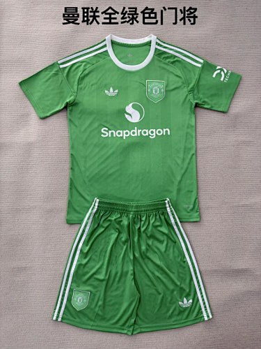 25-26 MNU Green Goalkeeper kid kit
