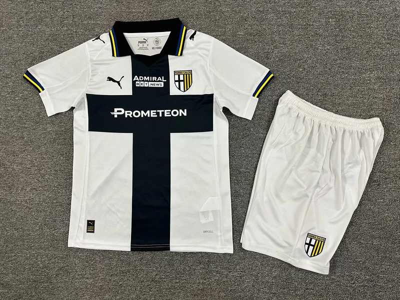 25-26 Parma Calcio home kid kit