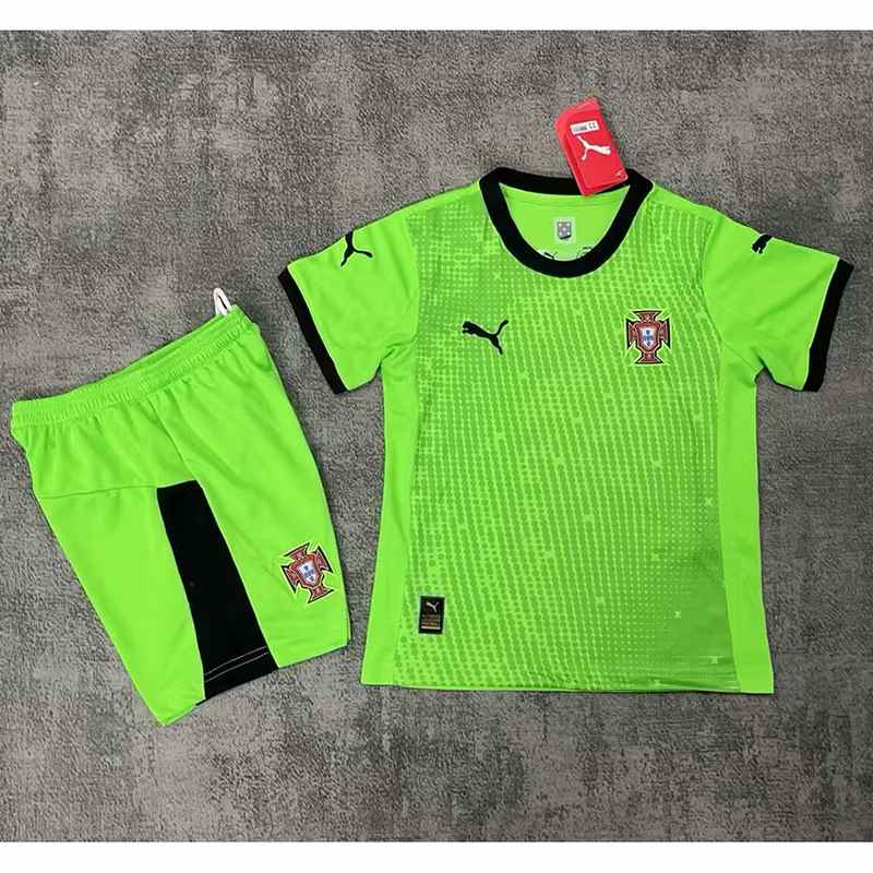 25-26 Portugal green goalkeeper kid kit