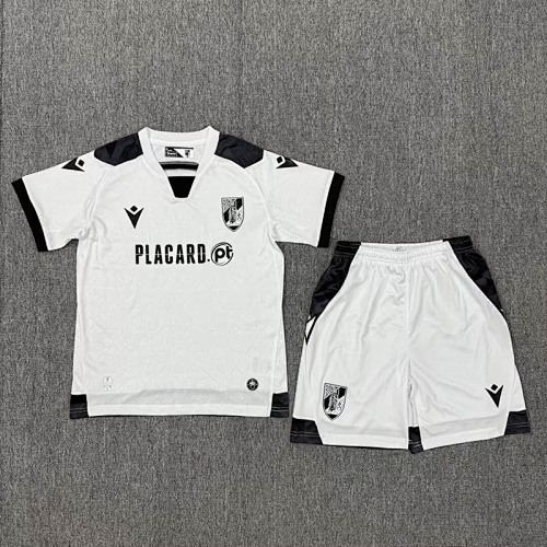 25-26 Vitoria de Guimaraes Home Kids kit