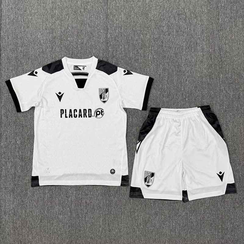 25-26 Vitoria de Guimaraes Home Kids kit
