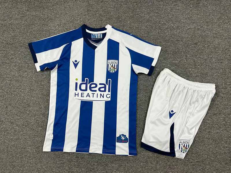 25-26 West Bromwich Albion home kid kit