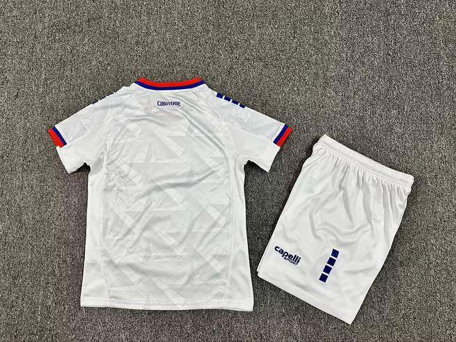 Cape Verde 2026 World Away Kid kit size 16-28