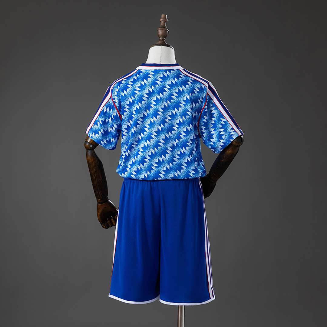 M-U 90/92 Away Retro Kids Kit Jersey SIZE 16-28 M-U 90/92 Away Retro Kids Kit Jersey SIZE 16-28