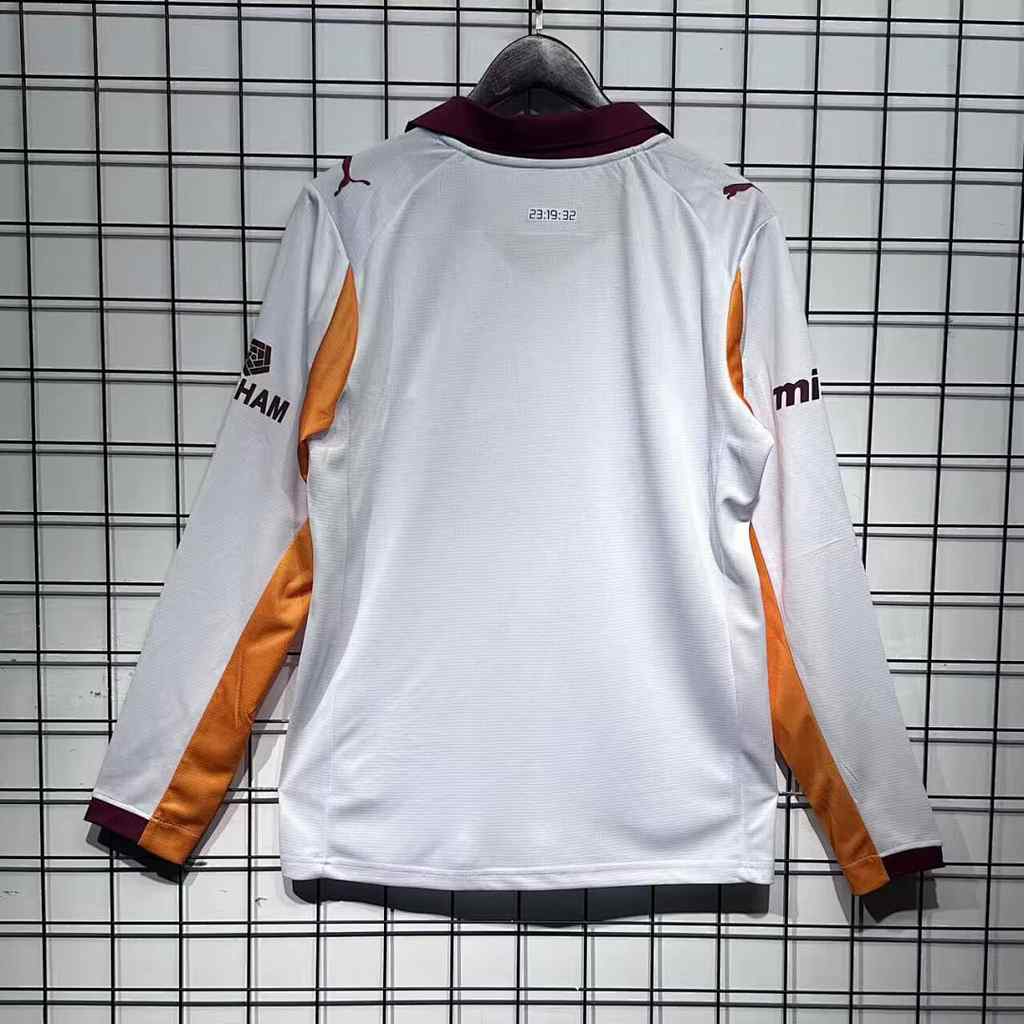 Galatasaray 2025/26 Away with sponsor long sleeves soccer jersey size S-2XL