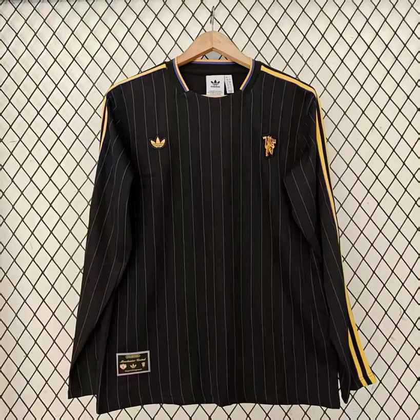 Manchester United 2025/26 Icon Blak long sleeves jersey