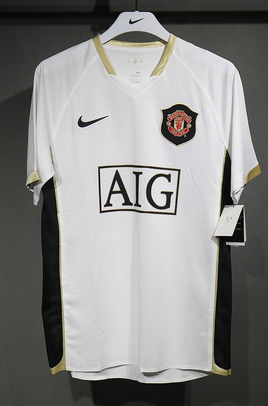 06-07 MNU away white retro player version jersey