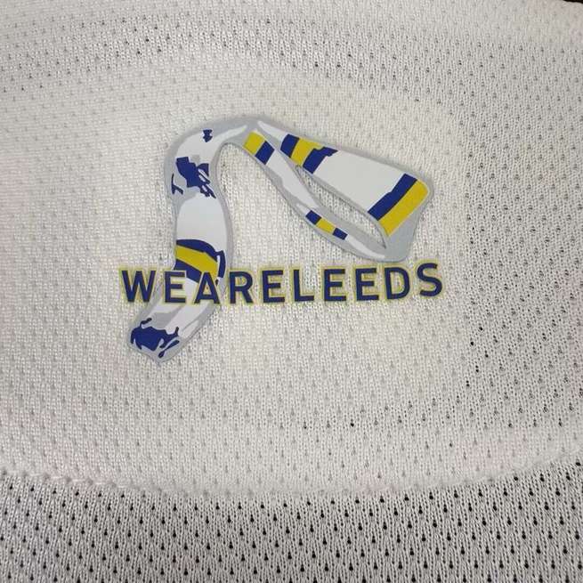 25-26 Leeds home player version jersey