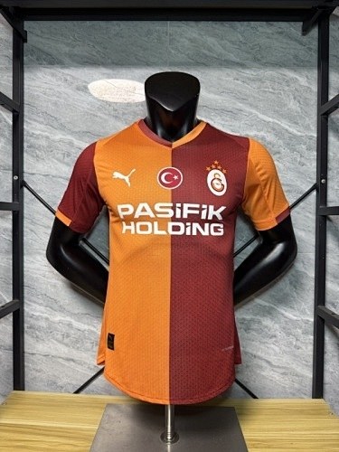 Galatasaray 2025/26 home Player Version soccer jersey size S-2XL