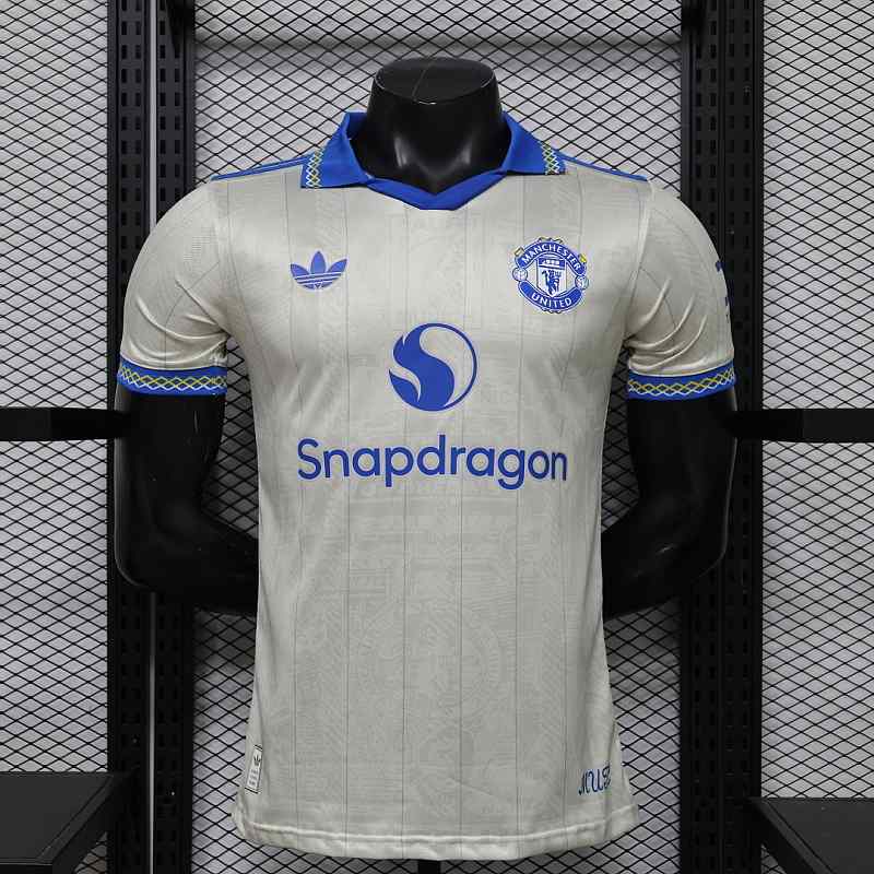 Manchester United 2025/26 White Retro Version Player Version Jersey S-2XL