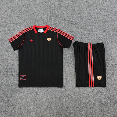 25-26 MNU Black Training Suit