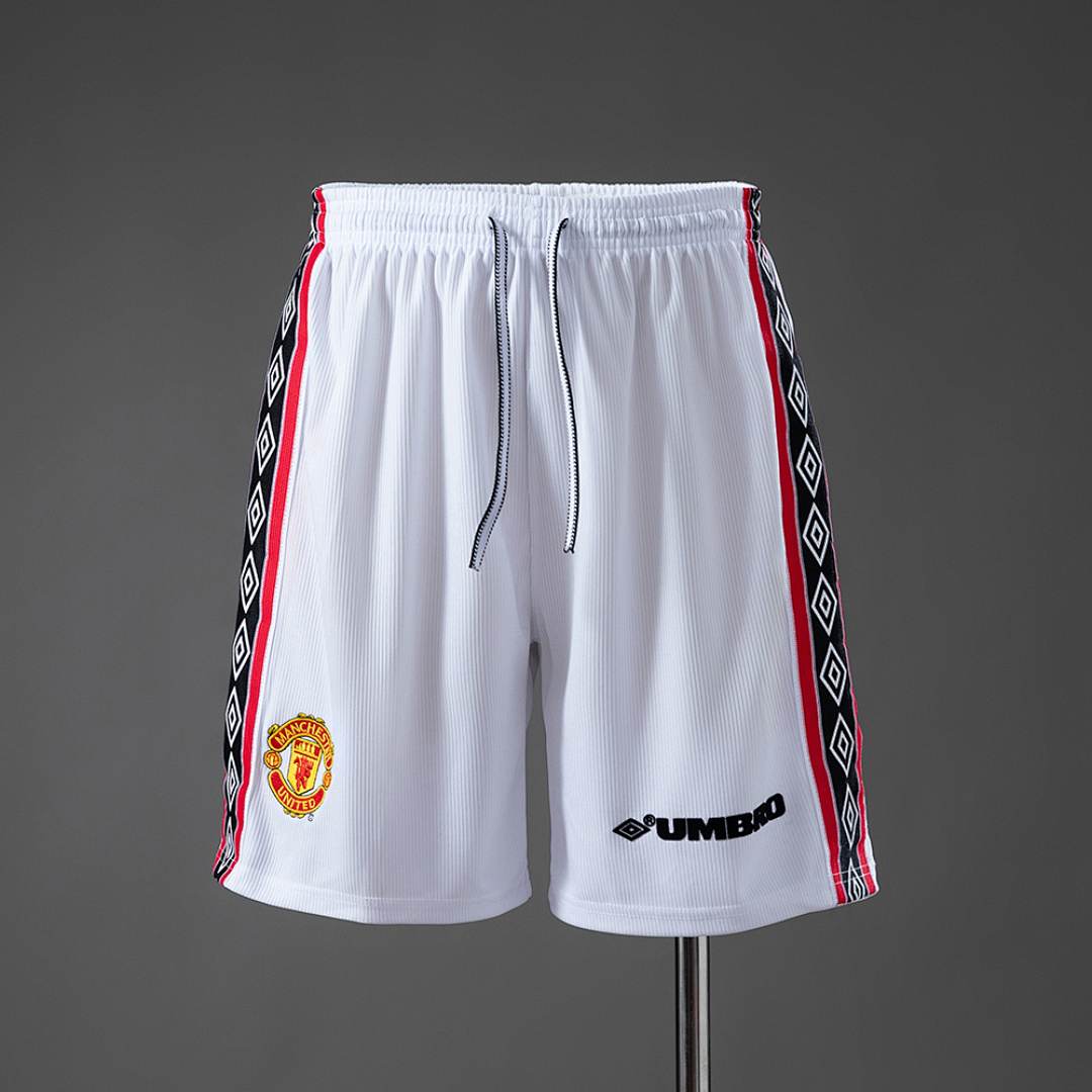 Retro Mancheter United 1998/99 Home Shorts