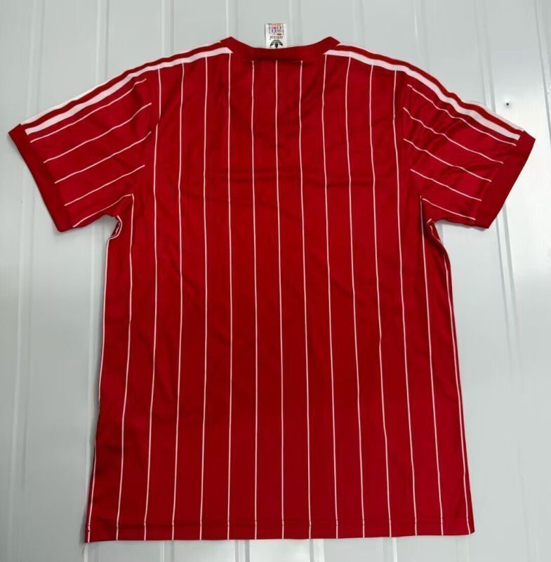 82-83 Aberdeen home retro jersey