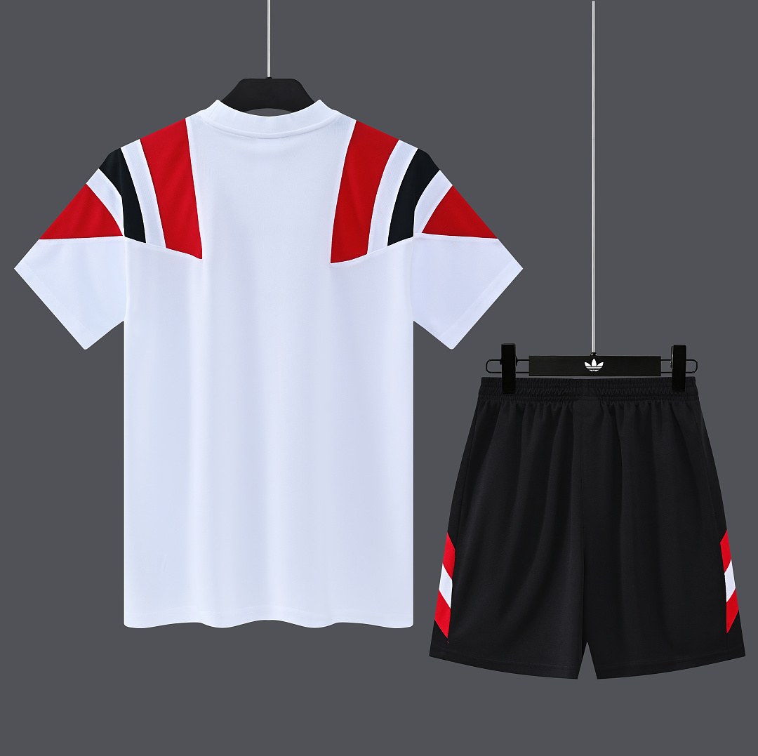 2026/27 Manchester United White Retro Model Training Suit S-2XL