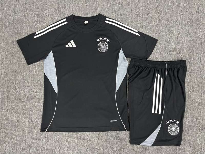 25-26 Germany black training suit