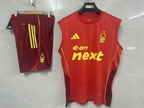 25-26 Nottingham Forest Vest training suit