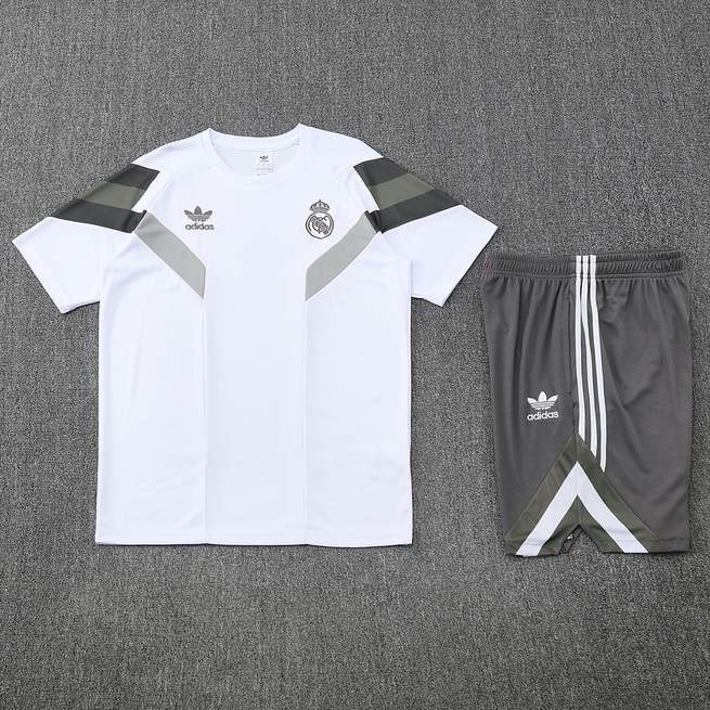 25-26 R MAD White training suit