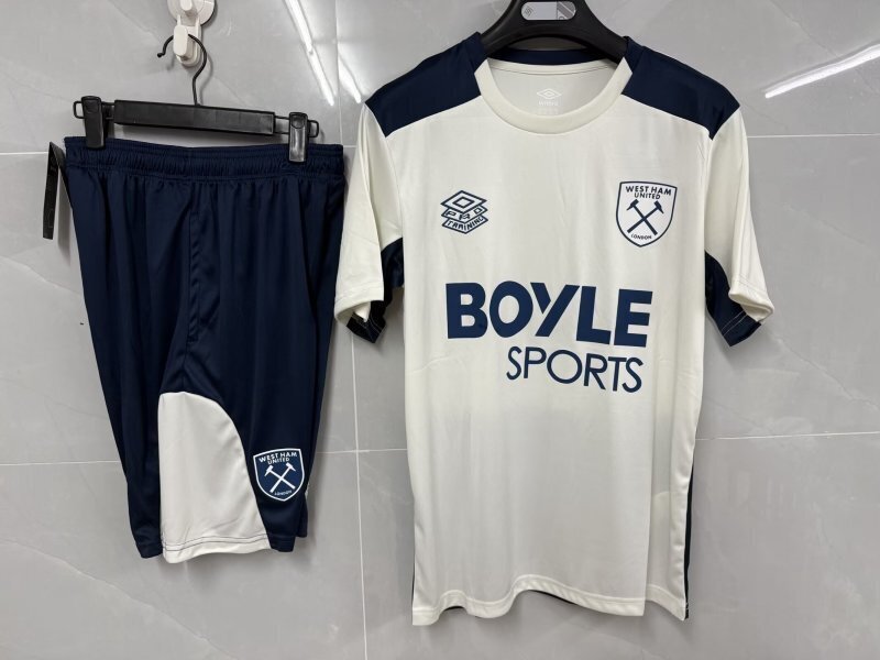 25-26 West Ham White Training Suit