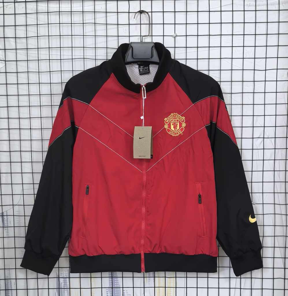 06/07 Manchester United Red Retro Windbreaker