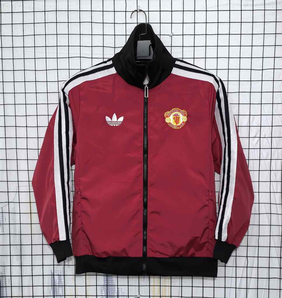 24/25 Manchester United Retro Windbreaker
