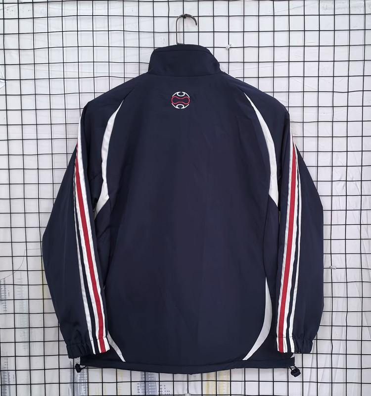 25-26 France black and white retro windbreaker
