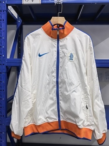 Retro Netherlands 2025/26 White Windbreaker